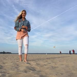 Meet your Posher, Alison